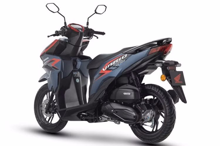 Phiên bản mới này đạt tiêu chuẩn EEV (Energy Efficient Vehicle), góp phần giảm lượng khí thải và thân thiện hơn với môi trường. Ngoài ra, hệ thống Idling Stop còn giúp tiết kiệm xăng hơn khi dừng xe, đồng thời giảm tiếng ồn động cơ.