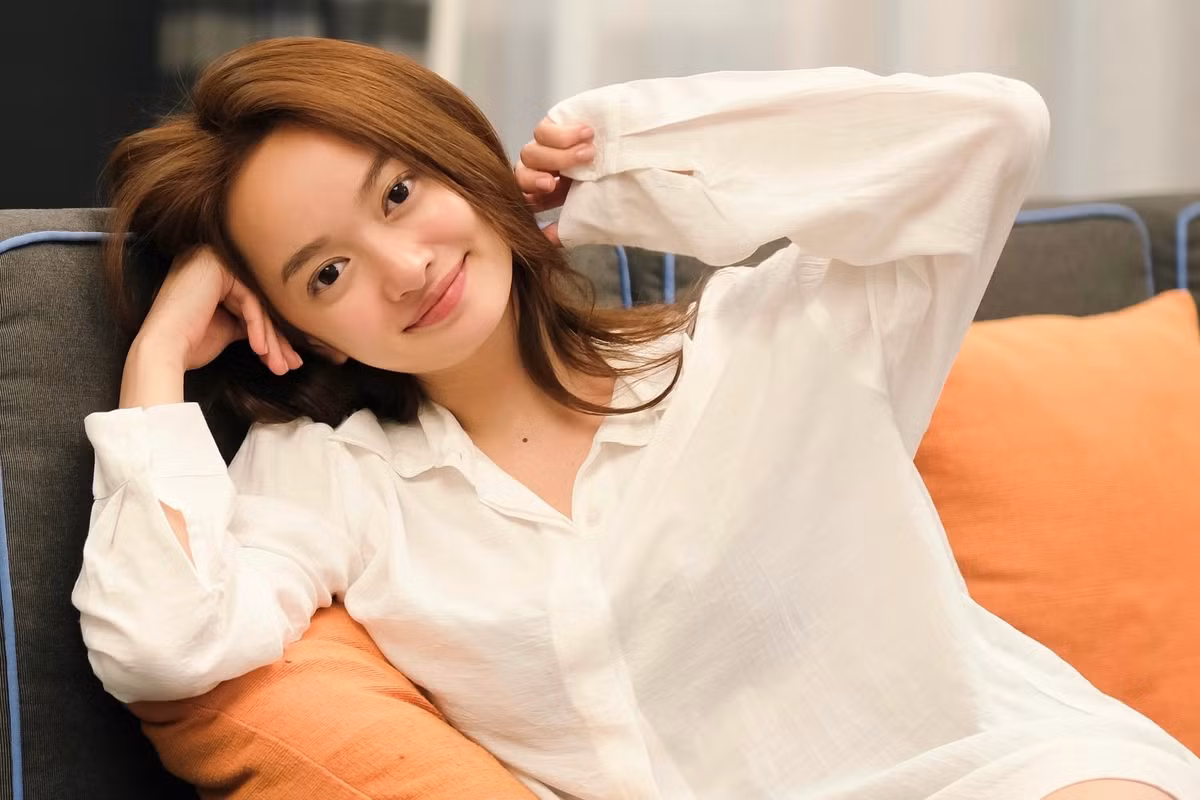Với vai diễn trong Gái già lắm chiêu V, Kaity Nguyễn đã trở thành Nữ diễn viên chính xuất sắc nhất tại Liên hoan phim Việt Nam lần thứ XXII, được mệnh danh là "Ảnh hậu Bông Sen Vàng trẻ tuổi nhất" lịch sử giải thưởng này. Ảnh sử dụng trong bài: FBNV