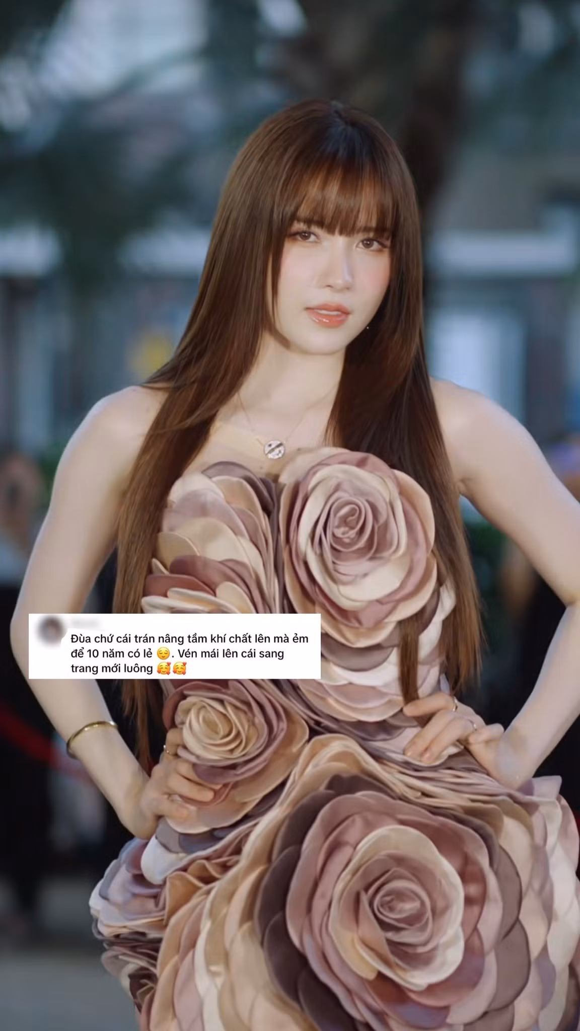Bước ngoặt đến khi Thiều Bảo Trâm theo đuổi con đường solo, đặc biệt sau The Remix 2017, nơi cô cho thấy sự nghiêm túc với âm nhạc và hình ảnh.