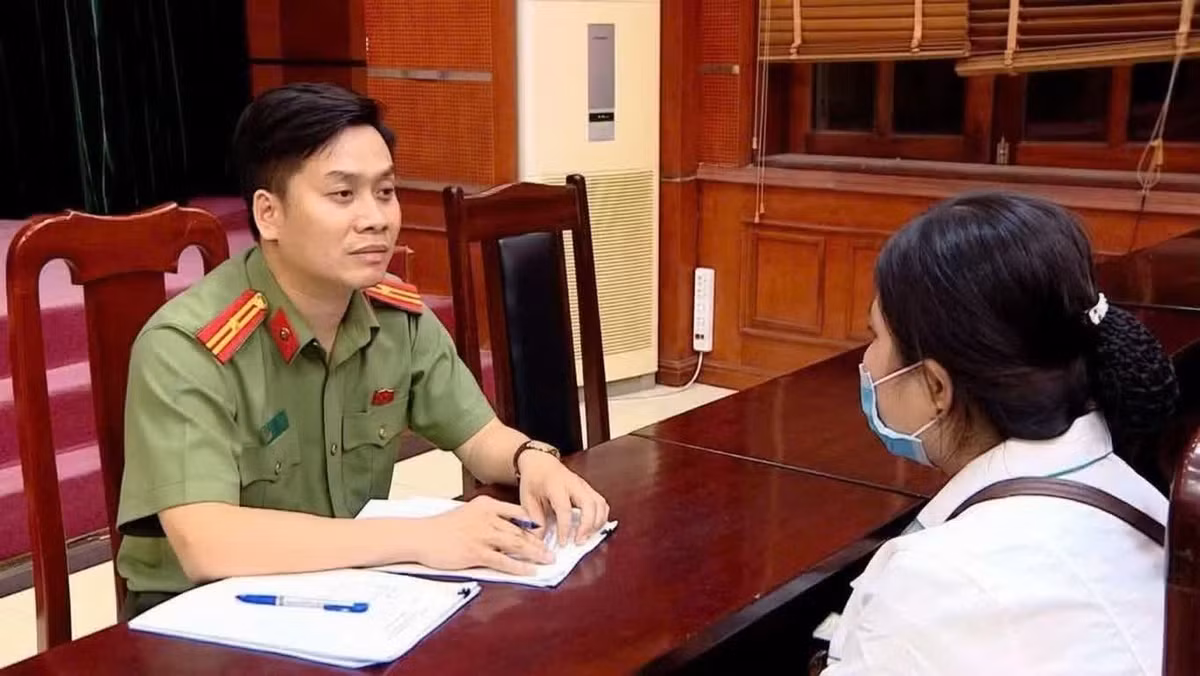 Gallery - Công an Hà Nội khởi tố 3 bị can tại Phòng khám đa khoa Thái Hà - image 2