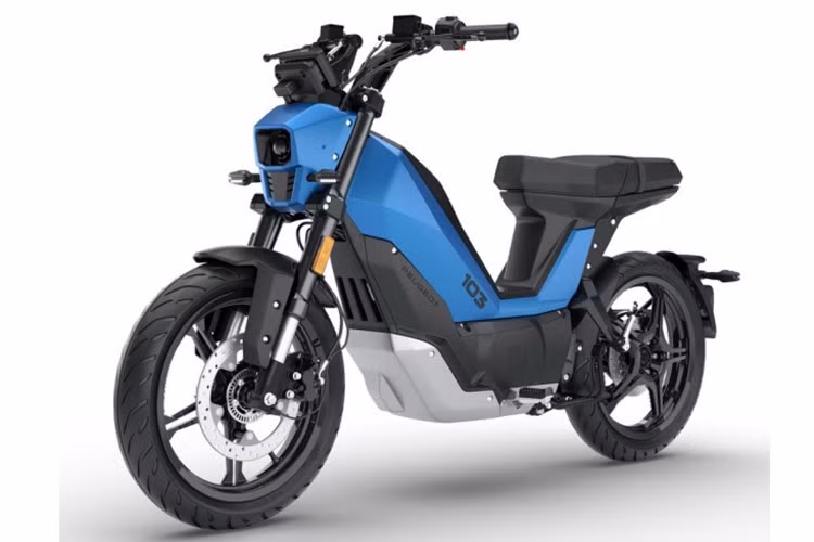 Giá bán hiện chưa được công bố chính thức, song có những đồn đoán cho rằng xe máy Peugeot 103 chạy điện có thể được định giá khoảng 3.000 euro (khoảng 93 triệu đồng). Nhiều khả năng sẽ được phân phối trước tiên tại thị trường châu Âu. Không rõ xe có được nhập khẩu tư nhân về Việt Nam hay không.
