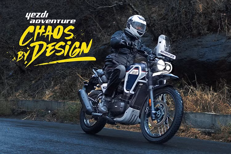 Trong phân khúc, Yezdi Adventure cạnh tranh trực tiếp với các mẫu như Hero Xpulse 210 và KTM 250 Adventure. Mẫu xe này hiện không được phân phối tại Việt Nam bởi chưua có đại lý chính hãng.