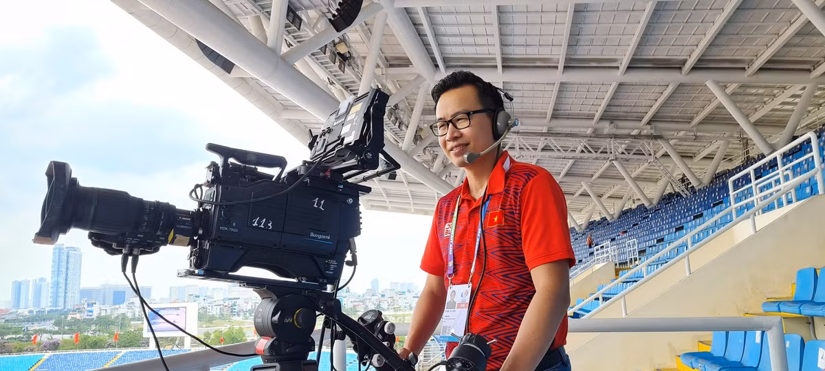 Nam BLV của đài VTV thường sử dụng những câu nói ví von, so sánh độc đáo và hài hước, mang đến sự giải trí cho khán giả. Những câu bình luận mang đậm dấu ấn cá nhân của anh đã trở thành "thương hiệu" và được nhiều người hâm mộ nhắc lại.