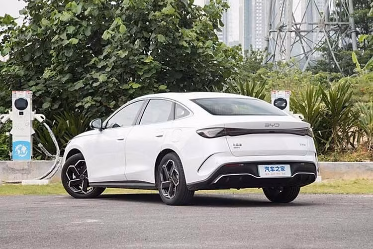 Gallery - [GALLERY] BYD Seal 06 2027 - sedan giá rẻ đổ đầy bình chạy tới 2.370 km - image 14