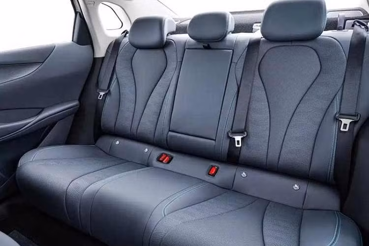 Gallery - [GALLERY] BYD Seal 06 2027 - sedan giá rẻ đổ đầy bình chạy tới 2.370 km - image 17