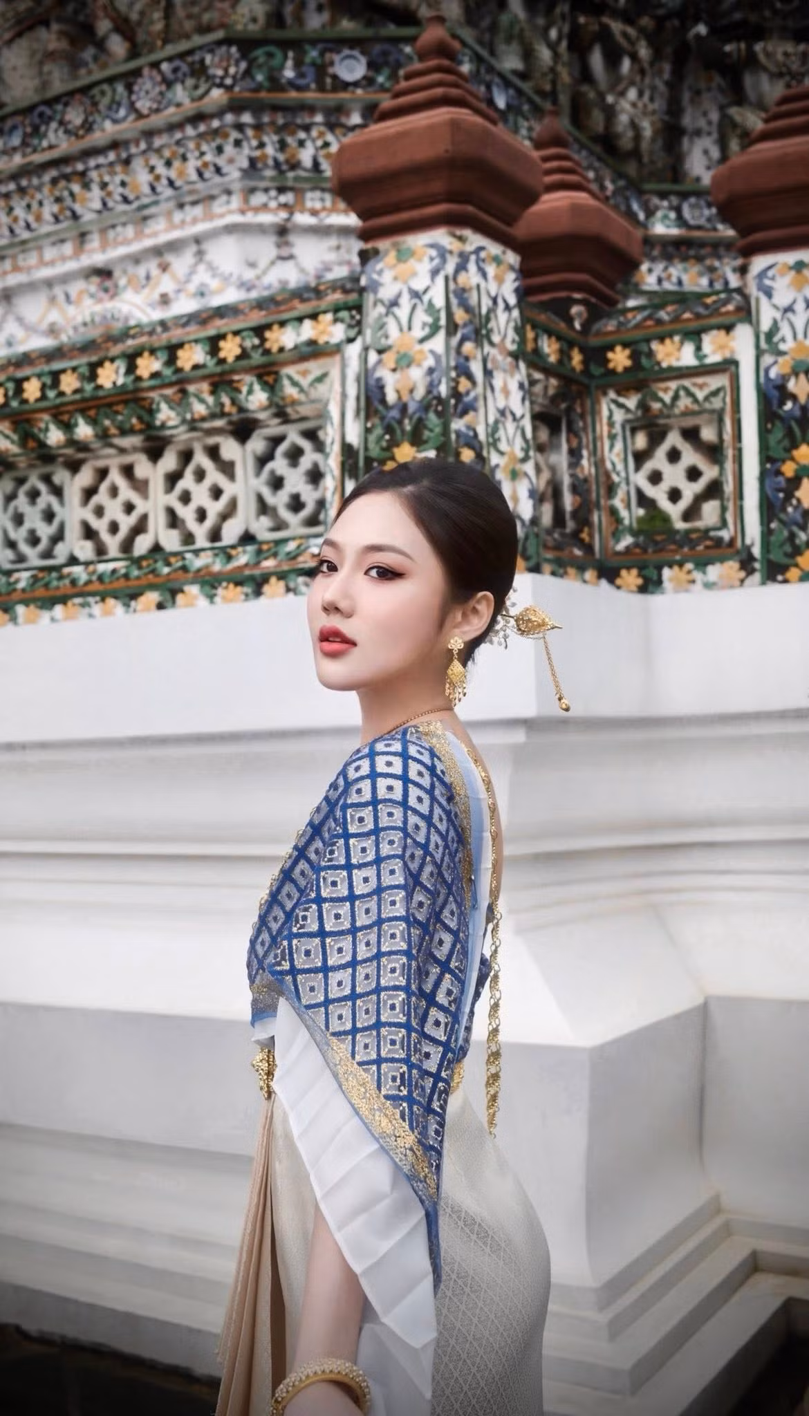 Đặc biệt, cái tên “Triệu Vy” của cô cũng khiến nhiều người tò mò. Theo chia sẻ, mẹ cô đặt tên con gái theo Triệu Vy – nữ diễn viên đình đám gắn liền với tuổi thơ của nhiều thế hệ khán giả qua bộ phim Hoàn Châu Cách Cách. Sự trùng hợp thú vị này càng khiến hot girl Sài thành thêm phần được chú ý.