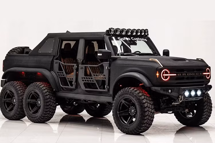 Sau khi được Ford hồi sinh vào năm 2021, dòng xe địa hình Bronco này đã nhanh chóng trở thành nền tảng quen thuộc cho các bản độ hiệu suất cao và cá nhân hóa mạnh. Tuy nhiên, Bronco Apocalypse Dark Horse do SoFlo Customs thực hiện vẫn là một trong những dự án đặc biệt nhất.
