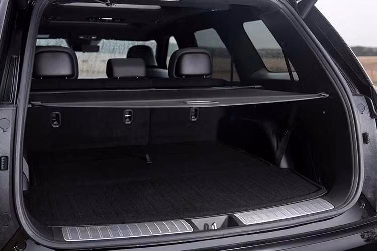 Dù vậy, Hyundai không kỳ vọng XRT Pro trở thành phiên bản chủ lực về doanh số. Hãng dự kiến biến thể này chỉ chiếm khoảng 10% tổng doanh số Palisade tại Australia.