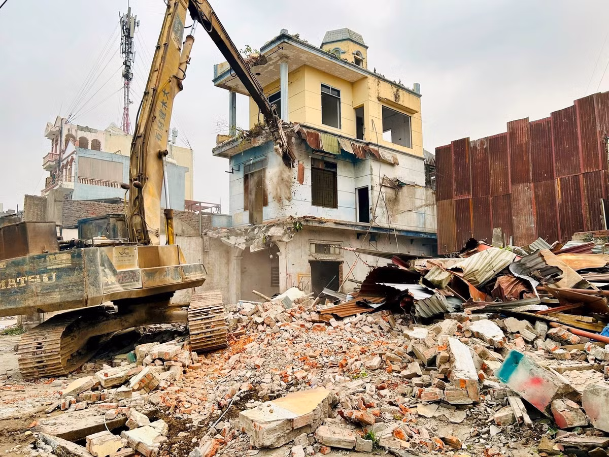 Trong đó, phần diện tích qua phường Hoàng Mai chiếm khoảng 34.390,2 m², liên quan tới 1.343 hộ gia đình và tổ chức, chiếm phần lớn khối lượng công tác giải phóng mặt bằng của dự án.