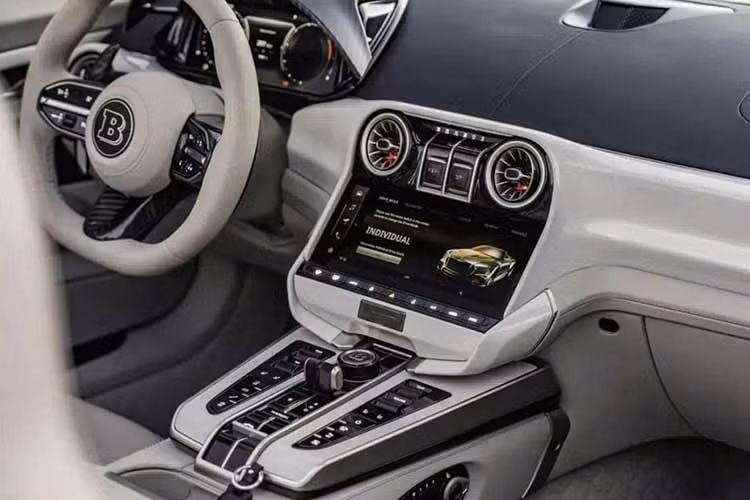 Động cơ của Bodo Cabriolet được giữ nguyên như phiên bản coupe. Điều đó đồng nghĩa với việc xe sử dụng động cơ V12, tăng áp kép, dung tích 5.2L, sản sinh công suất tối đa 986 mã lực và mô-men xoắn cực đại 1.200 Nm tại dải tua máy từ 2.900-5.000 vòng/phút. Tương tự Aston Martin Vanquish, sức mạnh cũng được truyền tới cầu sau thông qua hộp số tự động 8 cấp.