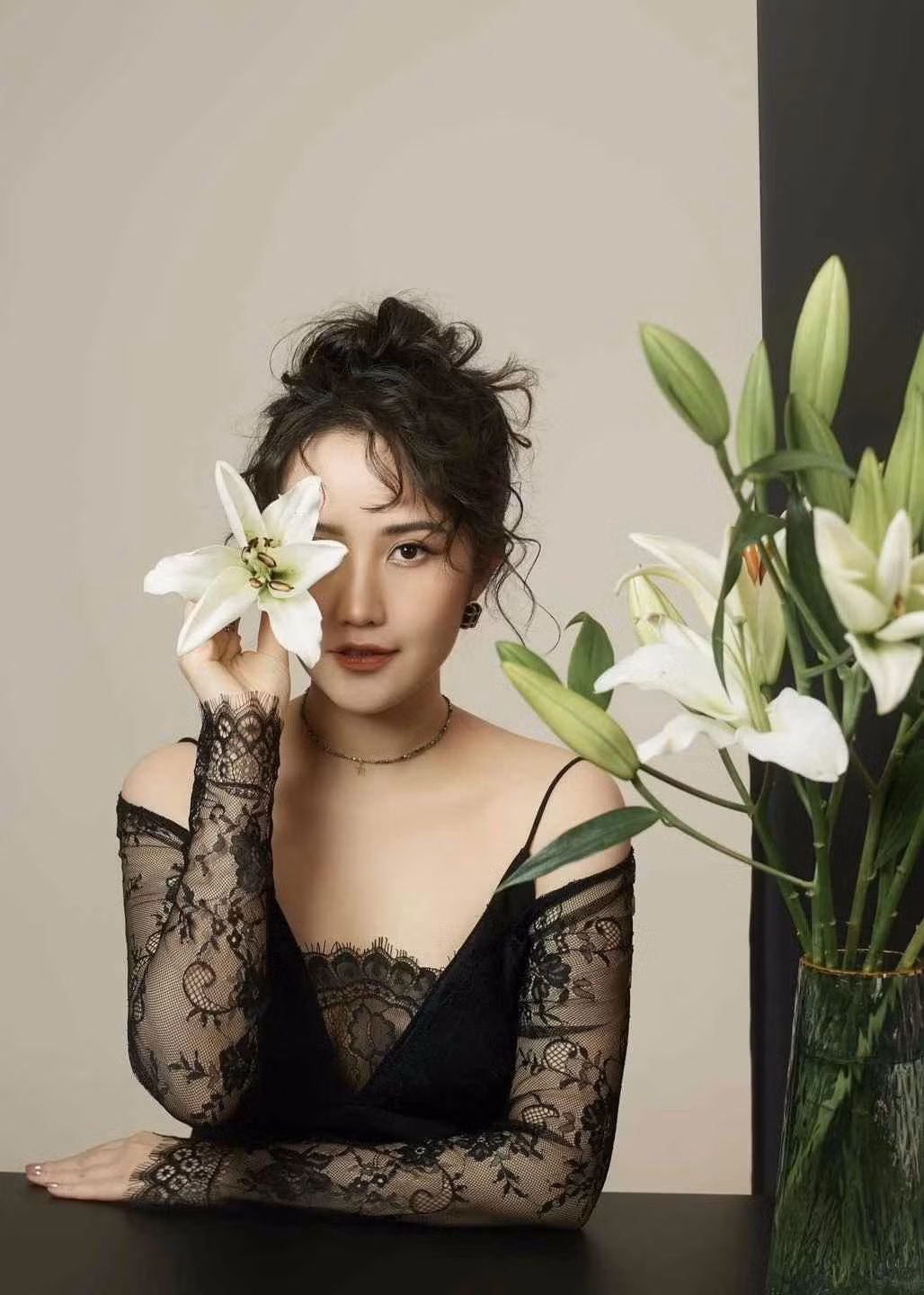 Trong showbiz, Primmy Trương có một hội bạn thân thiết, gắn bó nhiều năm qua, với những nghệ sĩ như Ngọc Thanh Tâm, Phương Anh Đào...