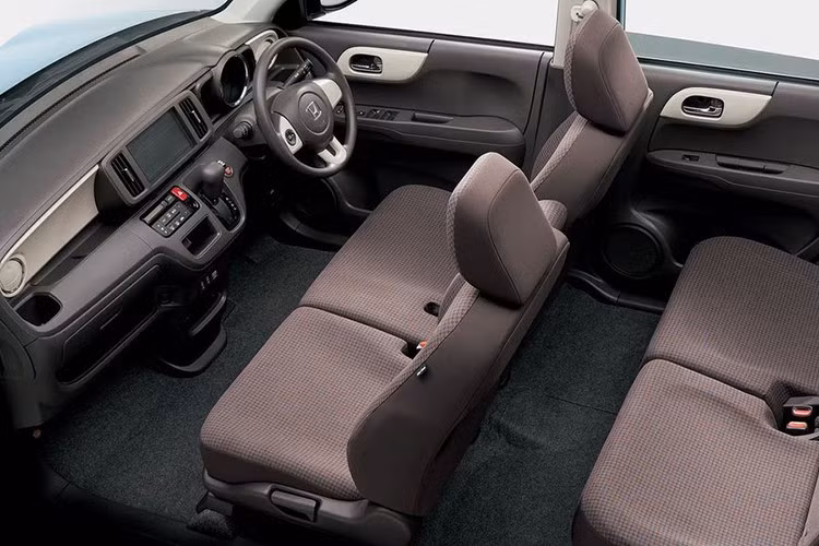 Honda chưa công bố thông số kỹ thuật chi tiết như công suất, phạm vi hoạt động hay thời gian sạc, nhưng sự chuẩn bị kỹ lưỡng và chiến lược ra mắt tại thị trường châu Âu cho thấy hãng đặt kỳ vọng lớn vào mẫu xe điện cỡ nhỏ này.