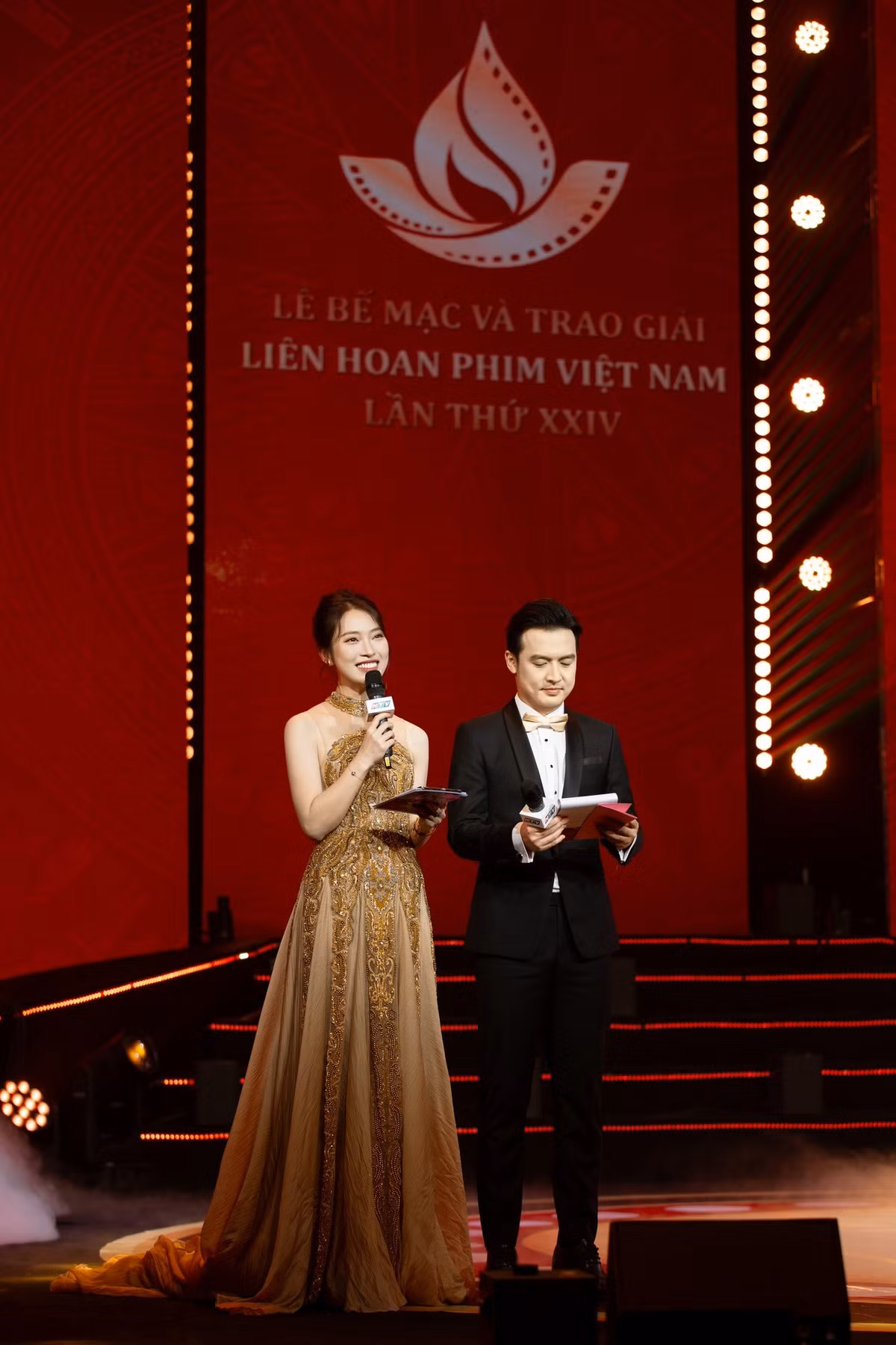 Thời gian gần đây, Khánh Vy tiếp tục chứng minh sức hút mạnh mẽ trong lĩnh vực dẫn chương trình. Cô đảm nhận vai trò MC các chương trình lớn của VTV, từ giáo dục, văn hóa đến giải trí.