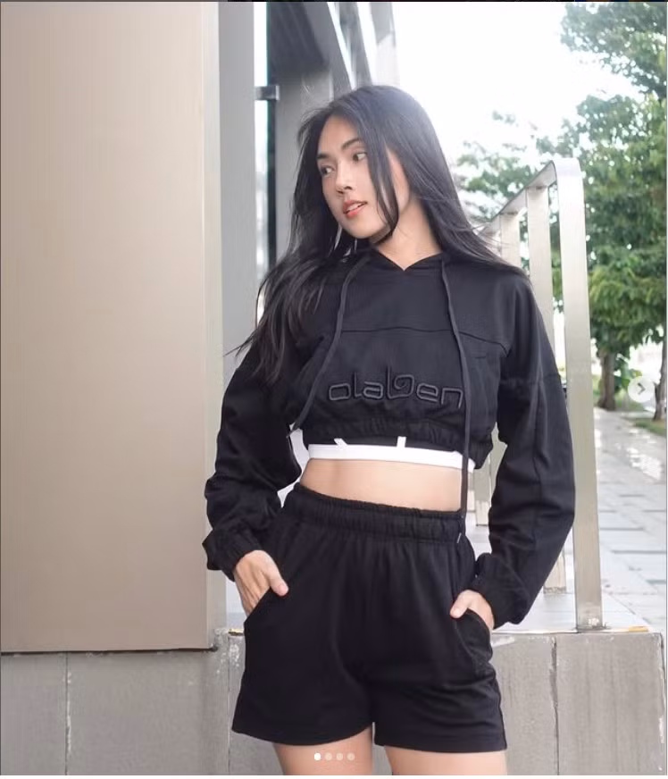 Misoa Kim Anh gây ấn tượng bởi chất giọng truyền cảm, hoạt ngôn cùng lối trò chuyện duyên dáng. Do vậy, người đẹp "đa-zi-năng" lấn sân sang làm VJ, MC và gặt hái nhiều thành tích. Ảnh sử dụng trong bài: Instagram nhân vật