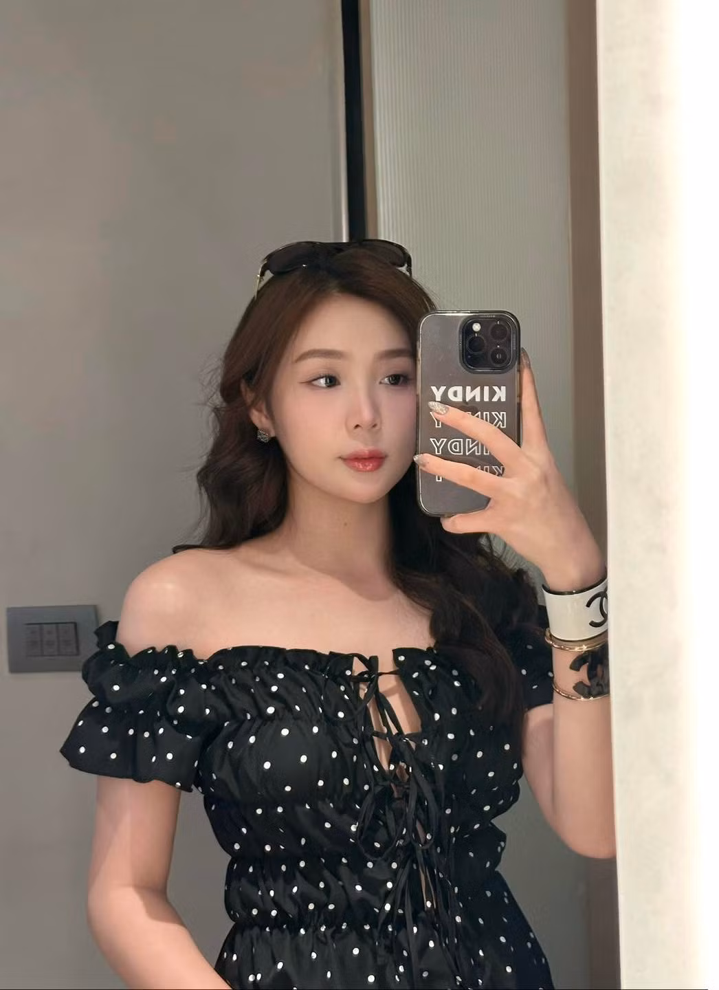 Miên Trinh vẫn nhận được rất nhiều sự quan tâm và ủng hộ từ cộng đồng. Nhiều fan hâm mộ vẫn luôn hy vọng cô nàng sẽ sớm tìm được hạnh phúc và luôn dõi theo những bước đường của cô.