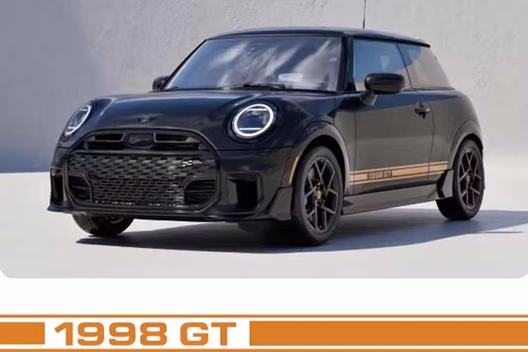 Mini đã bắt đầu nhận đơn đặt hàng trước cho 1998 GT và dự kiến bàn giao xe từ mùa thu. Mức giá khởi điểm được ấn định ở mức 36.875 USD, chưa bao gồm 1.350 USD phí vận chuyển tại Mỹ. Mức giá này cao hơn khoảng 4.075 USD so với bản Cooper S dù công suất đầu ra thấp hơn.