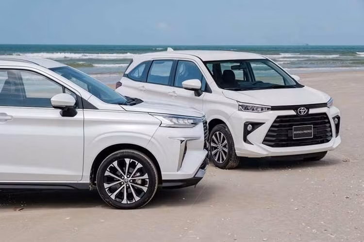 Toyota Avanza Premio: 26 xe ﻿Mẫu xe MPV cỡ nhỏ Toyota Avanza Premio tiêu thụ được 26 xe trong tháng vừa qua, giảm 25,7% so với tháng trước (35 xe). Mẫu MPV này đứng thứ 5 trong nhóm bán chậm nhất, trong khi doanh số cộng dồn năm 2026 đạt 488 xe. Dù có giá bán dễ tiếp cận, nhưng mẫu xe này vẫn khó cạnh tranh với Xpander hay XL7.