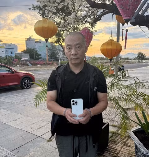 Đối tượng Wang Tiejun.