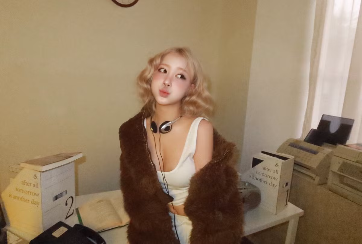 Việc theo đuổi phong cách của idol là điều rất phổ biến trong giới trẻ, nhưng ranh giới giữa “inspired by” và “copy” lại khá mong manh. Trong trường hợp của Huyền Diệu, dù gây tranh cãi, không thể phủ nhận cô nàng đã tạo được dấu ấn riêng trên TikTok nhờ ngoại hình nổi bật và phong cách đồng nhất.