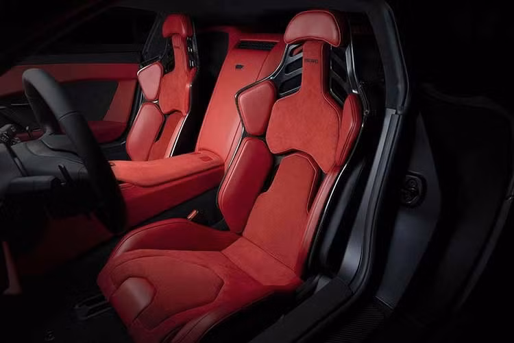 Vào hồi đầu năm nay, Giám đốc Chương trình Xe thể thao Gazoo Racing, ông Jeff Bal, cho biết khách hàng phải trải qua một quy trình thẩm định trước khi được chấp thuận đặt hàng. Chưa rõ khách hàng có phải ký hợp đồng cam kết không bán lại xe trong một khoảng thời gian nhất định hay không. Tuy nhiên, sẽ không bất ngờ nếu đây là một trong nhiều điều kiện mà người mua phải đáp ứng để có thể sở hữu mẫu siêu xe mới của Toyota.