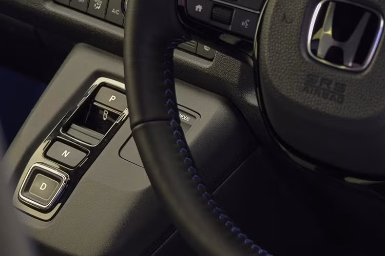 Hiện Honda chưa tiết lộ thông tin cụ thể về hệ thống truyền động của xe. Chỉ biết rằng, xe có chế độ tăng công suất độc quyền Boost Mode, giúp động cơ phát huy toàn bộ hiệu năng, đồng thời đồng bộ với hộp số giả lập 7 cấp và hệ thống Active Sound Control. Nhờ đó, xe sẽ tái tạo âm thanh động cơ mạnh mẽ và cảm giác sang số chân thực như xe xăng truyền thống.