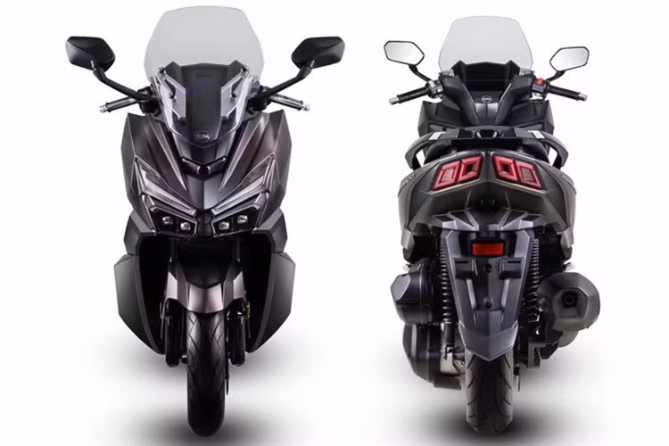 Xe sử dụng bánh sau kích thước 13 inch, bánh trước 14 inch, nhỏ hơn một chút so với các tay ga Touring thông thường, khiến tỷ lệ nhìn từ bên hông chưa thật cân đối.
