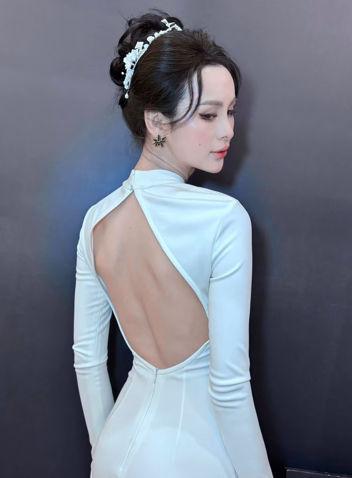 Hành trình chuyển giới của Tường Vi cũng khiến không ít người nể phục. Cô từng làm nhiều công việc để có thu nhập.