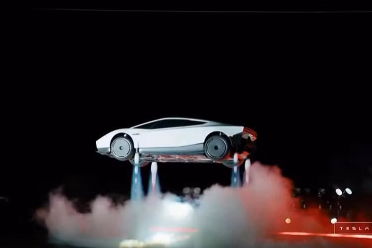 Bên cạnh đó, các nguồn tin báo chí địa phương xác nhận rằng mẫu xe điện Tesla Roadster phân phối đợt này chỉ có cấu hình vô lăng nằm bên trái. Đây là dạng tay lái nghịch so với quy định giao thông tại Thái Lan.
