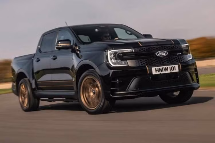 Mẫu xe bán tải Ford Ranger MS-RT Champion Edition đặc biệt này là dự án được thực hiện bởi Ford Pro và đối tác đua xe rally lâu năm M-Sport nhằm mang tới chiếc xe có diện mạo đậm chất xe đua đường phố nhưng vẫn có thể dùng hằng ngày.