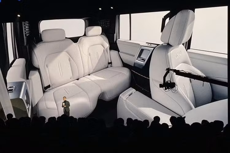 Cuối cùng là công nghệ hỗ trợ lái với tùy chọn cảm biến LiDAR gắn trên nóc xe. Mẫu SUV này dự kiến sử dụng chip Horizon Journey 6 với năng lực xử lý lên tới 560 TOPS.