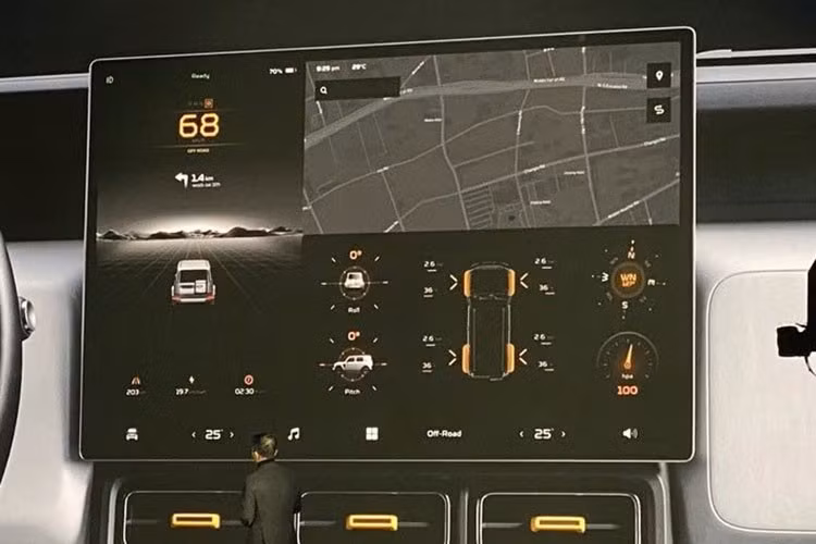 Tùy từng phiên bản, phạm vi hoạt động thuần điện đạt 145 km hoặc 150 km theo tiêu chuẩn WLTC. Thông số về mô-tơ điện của xe hiện chưa được công bố, chỉ biết rằng hệ truyền động này cho phép mẫu xe có tổng trọng lượng 2.720 kg đạt tốc độ tối đa 180 km/h. Mức tiêu thụ nhiên liệu theo chu trình WLTC dao động từ 1,52-1,54 lít/100 km.