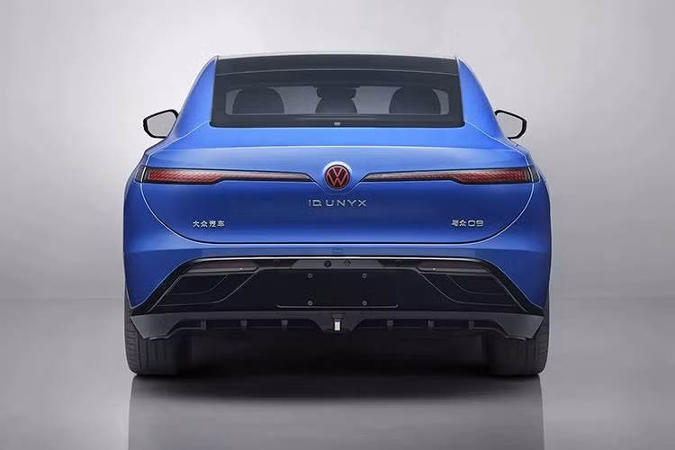 ID. Unyx 09 được giới thiệu sau khi Volkswagen lần lượt ra mắt ID. Unyx 07 và ID. Unyx 08 tại Trung Quốc. Trước đó, ID. Unyx 07 được bán với giá khởi điểm từ 110.204 Nhân dân tệ (khoảng 386 triệu đồng) trong khi ID. Unyx 08 có giá từ 226.530 Nhân dân tệ (793 triệu đồng).