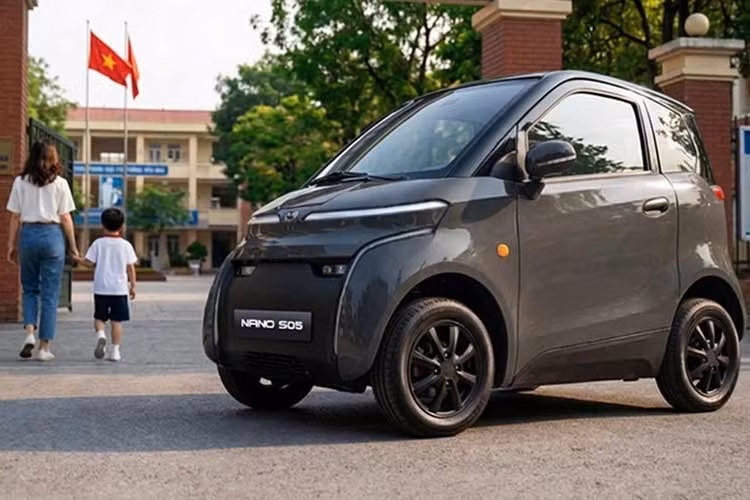 Nếu có mức giá bán chính hãng chỉ từ 120 triệu đồng, Nano S05 sẽ trở thành mẫu ôtô điện mới rẻ nhất ở thị trường Việt Nam. Thậm chí, mẫu ôtô điện này còn rẻ hơn cả xe ga Honda SH350i. Nano S05 sở hữu kích thước dài x rộng x cao lần lượt 2.400 x 1.380 x 1.580 mm.