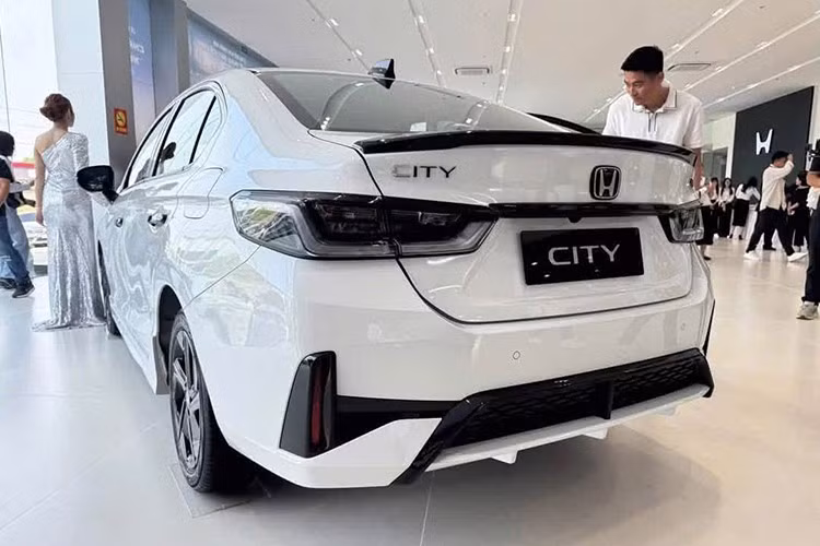 Gallery - [GALLERY] Cận cảnh Honda City 2026 từ 539 triệu tại Việt Nam, đấu Toyota Vios - image 3