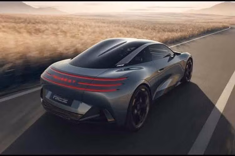 Peugeot RCZ Vision sở hữu ngôn ngữ thiết kế mới mang tên "Feline Future", nhấn mạnh vào sự tinh tế, thanh thoát nhưng vẫn bộc lộ nét thể thao khỏe khoắn. Phần đầu và đuôi xe nổi bật với dải đèn nhận diện ba móng vuốt đặc trưng nhưng được bố trí nằm ngang, kết hợp đồ họa "RCZ" đục lỗ vi mô độc đáo trên cản trước.