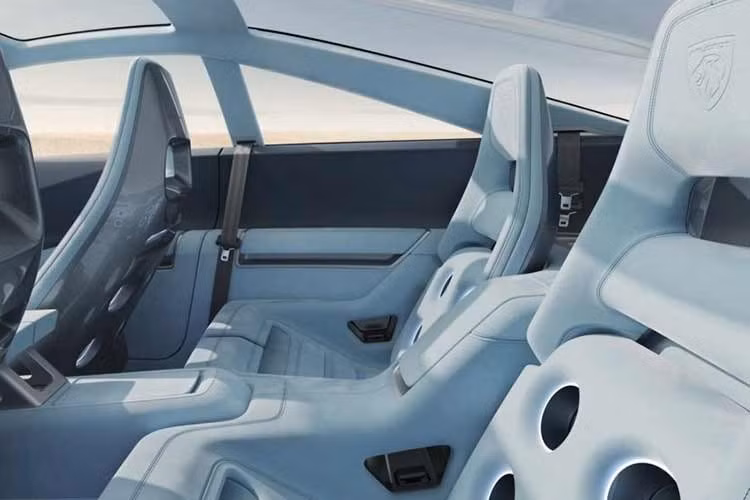 Dưới lớp vỏ của RCZ Vision là nền tảng khung gầm STLA One thế hệ mới do tập đoàn Stellantis phát triển. Mẫu coupe này mang cấu hình thuần điện với hệ thống điện áp 1.000V và công nghệ pin thể rắn, cho phép dung lượng pin sạc từ 10% lên 80% chỉ trong khoảng 10 phút.