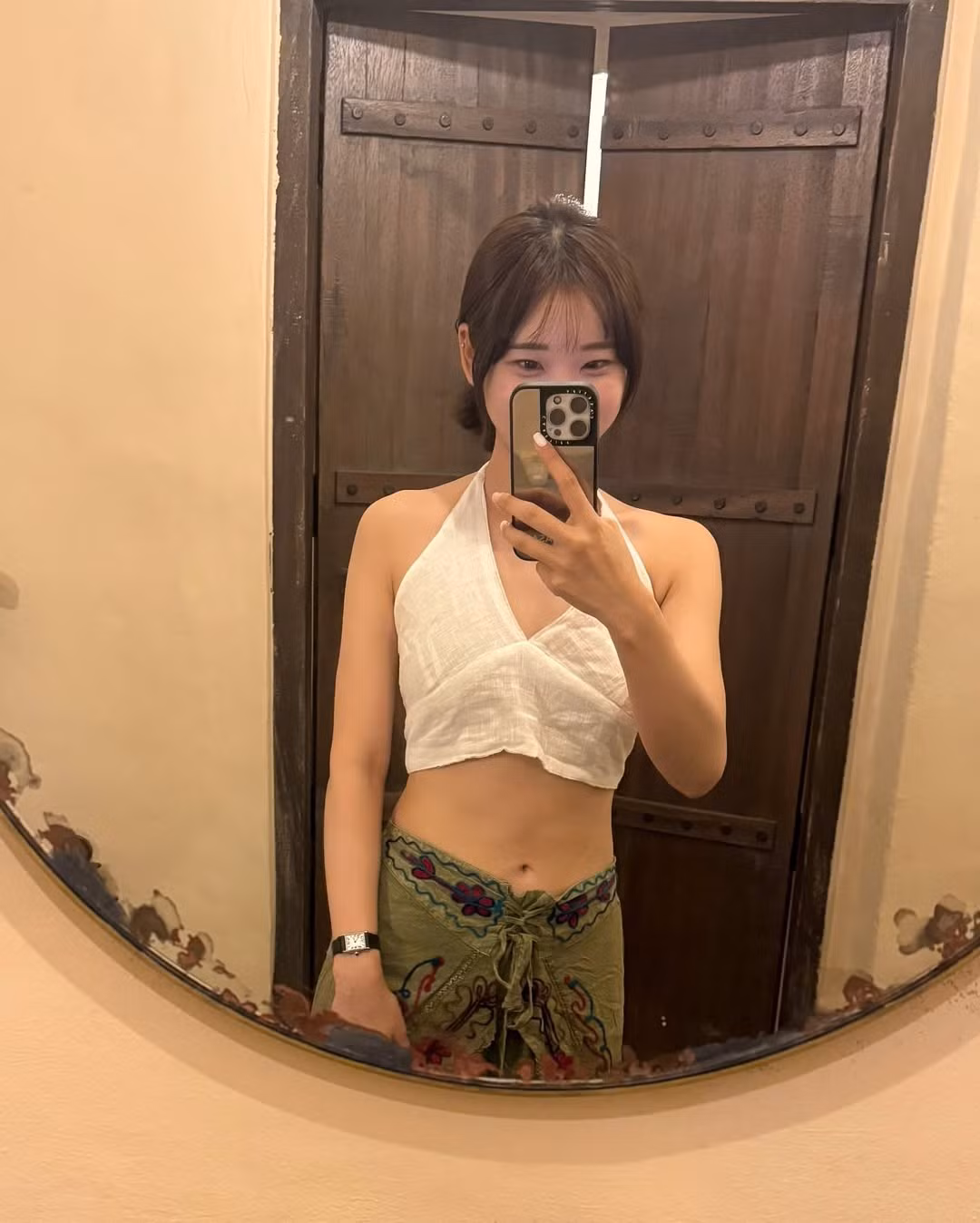 Dù trong bài đăng, Alyssa Sha thẳng thắn tiết lộ mình “vốn chỉ có vòng 1 cỡ A”, nhưng sau khi mặc bikini, hiệu ứng nảy nở bất ngờ khiến người xem không khỏi choáng váng.