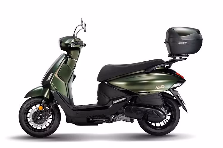SYM Fiddle 125 2025 mới không chỉ đơn thuần là một mẫu xe tay ga đô thị, với bánh xe thấp, được thiết kế để dễ dàng di chuyển trong điều kiện giao thông đông đúc.