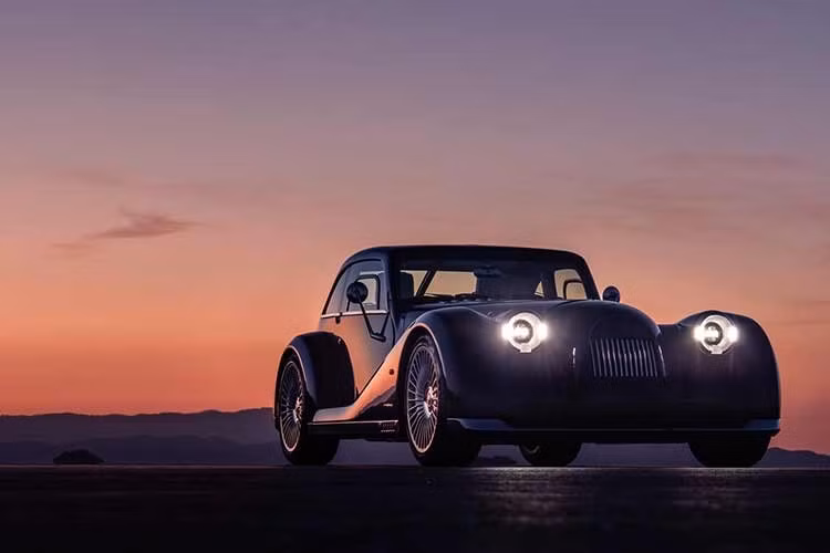 Chiếc xe Morgan Midsummer Coupe nguyên mẫu tuyệt đẹp xuất hiện trong bài viết không nằm trong số 9 xe dành cho khách hàng và sẽ được trưng bày tại bộ sưu tập Louwman ở thành phố La Hay, Hà Lan.