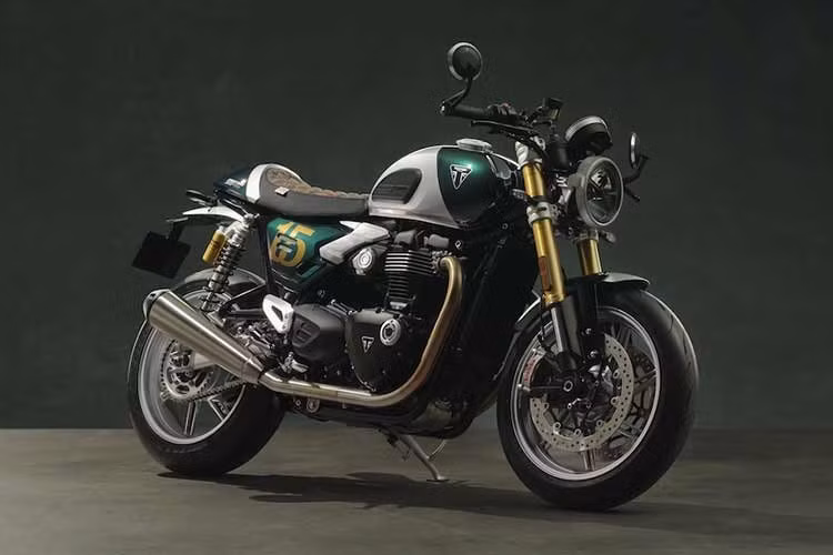Cuối tháng 1, Triumph ra mắt mẫu Speed Twin 1200 Cafe Racer mới với số lượng sản xuất giới hạn 800 chiếc trên toàn thế giới. Trong đó, phiên bản siêu giới được trao tặng làm giải thưởng chính cho sự kiện "The Distinguished Gentleman's Ride 2026 - DGR - (tạm dịch Diễu hành quý ông).