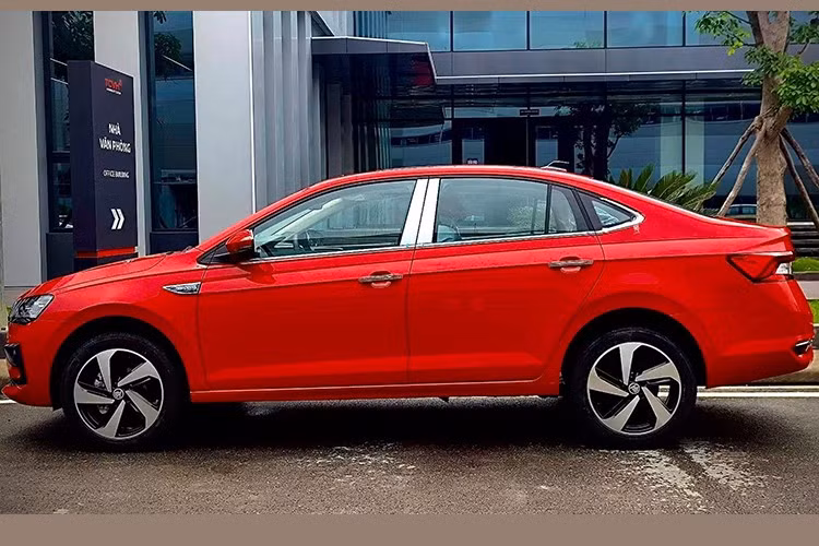Việc lắp ráp trong nước không chỉ giúp Skoda chủ động về nguồn cung, mà còn mang lại lợi thế về giá bán so với các mẫu xe nhập khẩu, hứa hẹn tạo ra sự cạnh tranh trực tiếp với các đối thủ lâu năm trong phân khúc như Toyota Vios, Hyundai Accent hay Honda City.