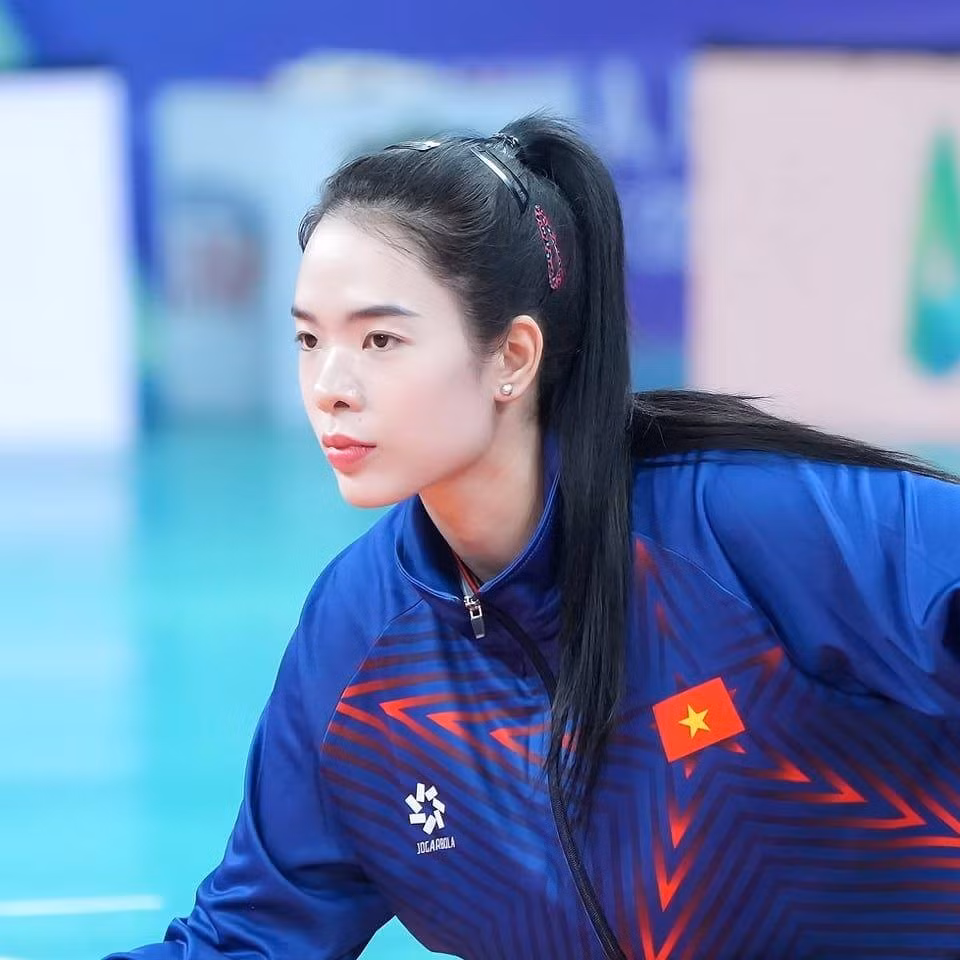 Thanh Thúy là sản phẩm của lò đào tạo Ngân hàng Công thương (nay là Ninh Bình Doveco) và hiện đang là trụ cột quan trọng của Câu lạc bộ bóng chuyền Ninh Bình Doveco.