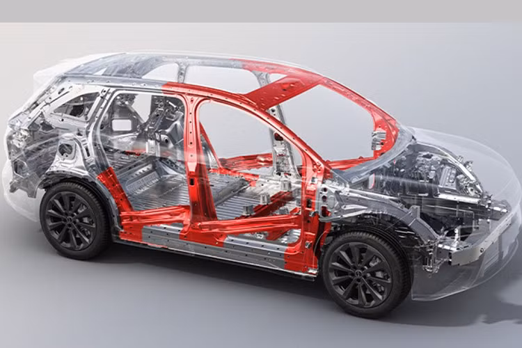 Bản RWD sở hữu 1 mô-tơ điện mạnh 580 kW (khoảng 777 mã lực). Con số tương ứng của bản 4WD với 2 mô-tơ điện lên đến 810 kW (1.086 mã lực).