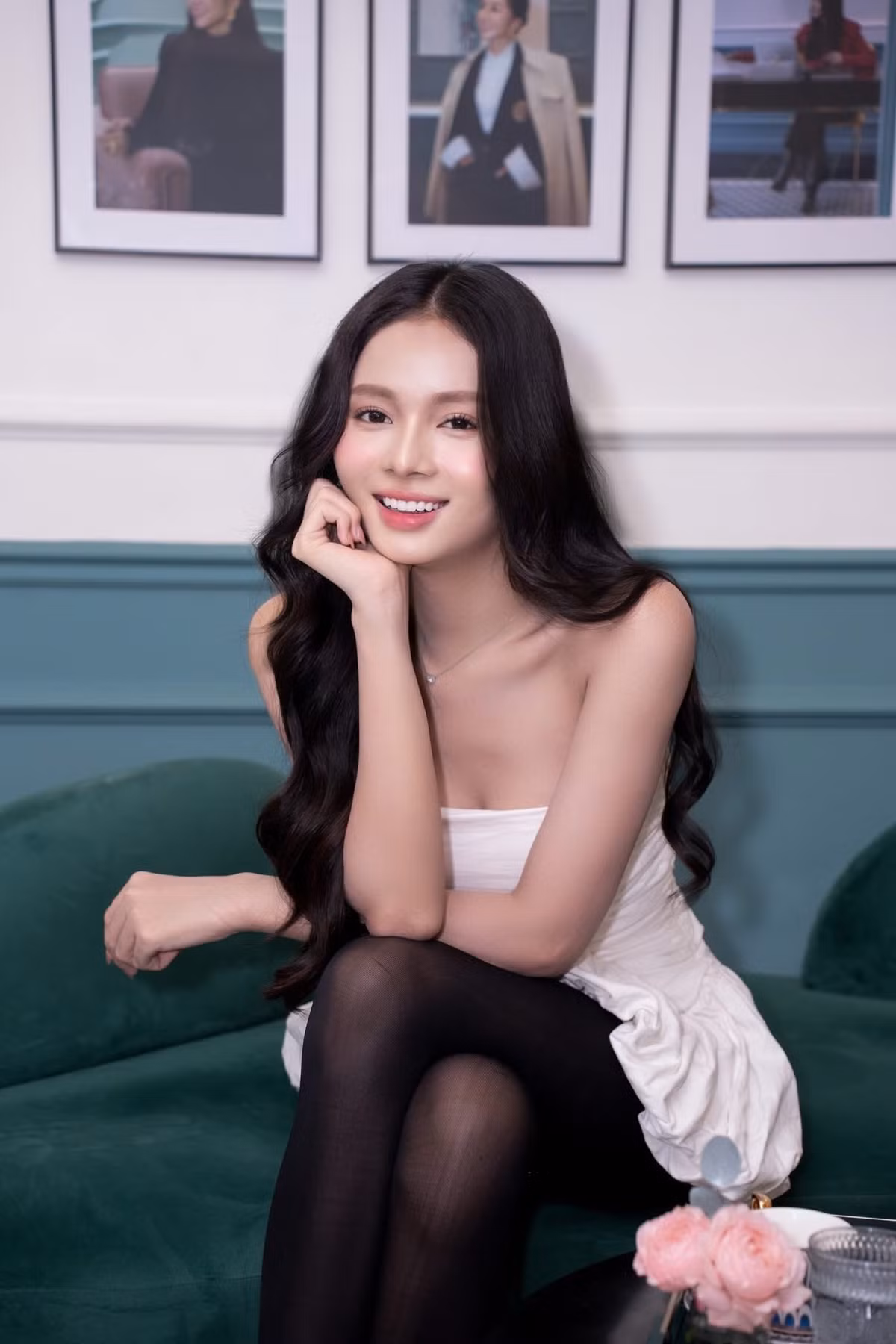 Nhan sắc của Quân cũng được khen ngày càng thanh tú, hoàn thiện hơn.