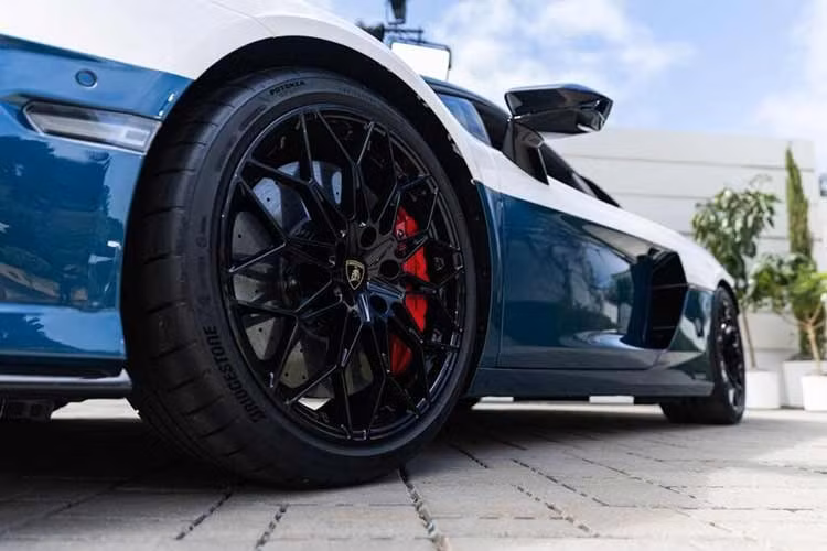 Gallery - [GALLERY] Lamborghini Temerario Tricolore - siêu xe độc bản mạnh 907 mã lực - image 12