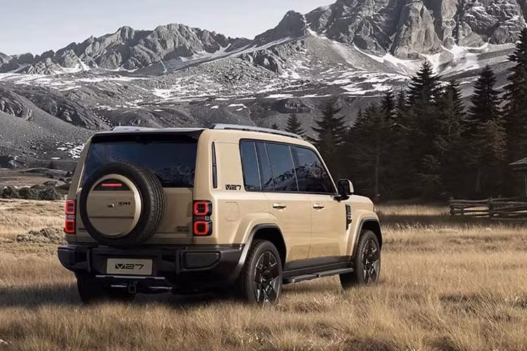Pin LFP 34,3kWh trên Chery iCaur V27 Long-Range Edition cung cấp phạm vi hoạt động thuần điện 210km (150km WLTC) ở cấu hình RWD và 200km (145km WLTC) ở phiên bản AWD, với phạm vi hoạt động kết hợp theo tiêu chuẩn CLTC lên đến 1.230km.
