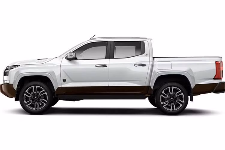 Thân xe của Mitsubishi Triton Terra có 3 tùy chọn màu, gồm be, trắng và đen. Hai màu be và trắng kết hợp với phần thân dưới màu nâu nhằm che bụi bẩn tốt hơn. Xe cũng có logo Terra riêng ở cửa xe và sử dụng bộ mâm hợp kim 20 inch, đi kèm lốp thiên hướng vận hành đường nhựa.
