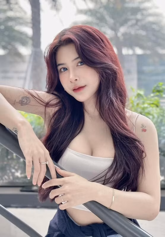Ngoài công việc streamer, Quỳnh Ami còn được biết đến là TikToker có lượng follow khủng.