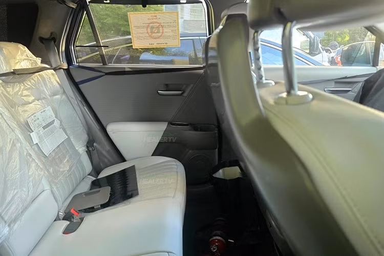 Không gian nội thất mang phong cách tương lai này hứa hẹn sẽ đưa Tucson trở thành một trong những mẫu SUV cỡ nhỏ tiên tiến nhất về công nghệ trong phân khúc. Bên cạnh đó là hệ thống tự lái cấp độ 2.5, nâng cao khả năng hỗ trợ và an toàn cho người lái.