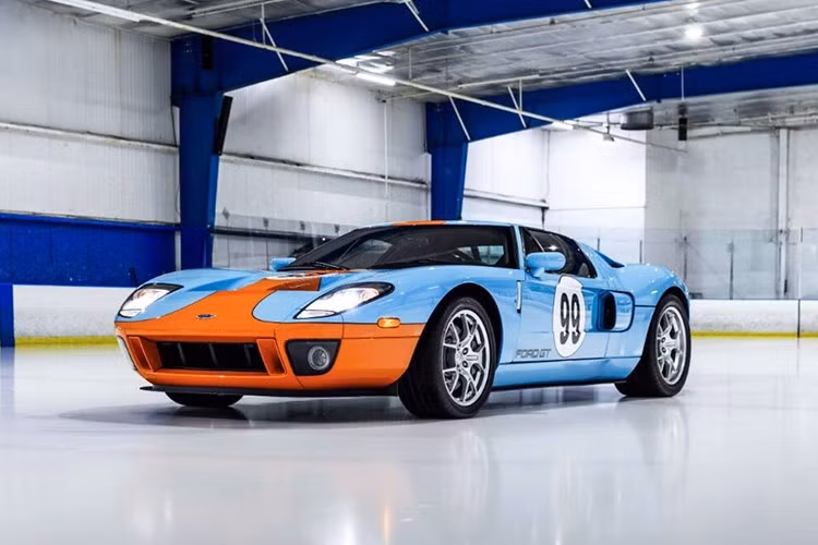 Chiếc Ford GT 2006 được đấu giá trên Bring a Trailer thuộc sở hữu của Wayne Gretzky - huyền thoại vĩ đại nhất của bộ môn khúc côn cầu.